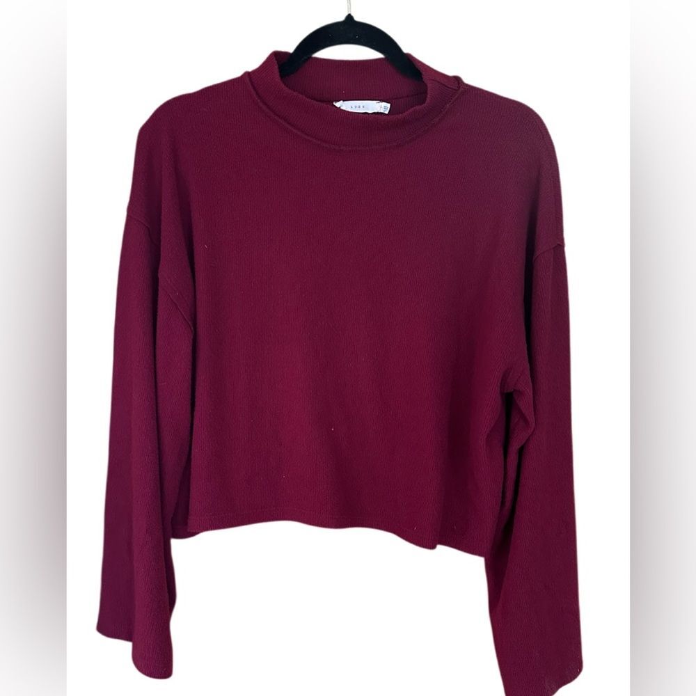 Lush Women's Burgundy Mockneck Wide Sleeve Cropped Sweater Size Large